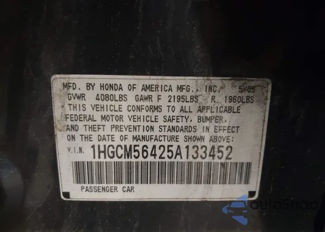 2005 Honda Accord 2.4 Lx z USA, uszkodzony, nr VIN 1HGCM56425A133452